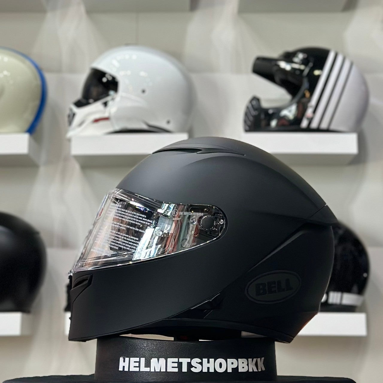 BELL LITHIUM MIPS SOLID MATTE BLACK