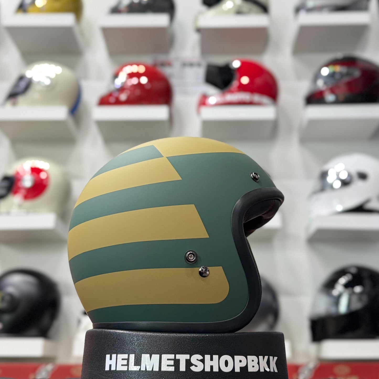 BELL CUSTOM 500 PARLOR MATTE EMERALD GOLD