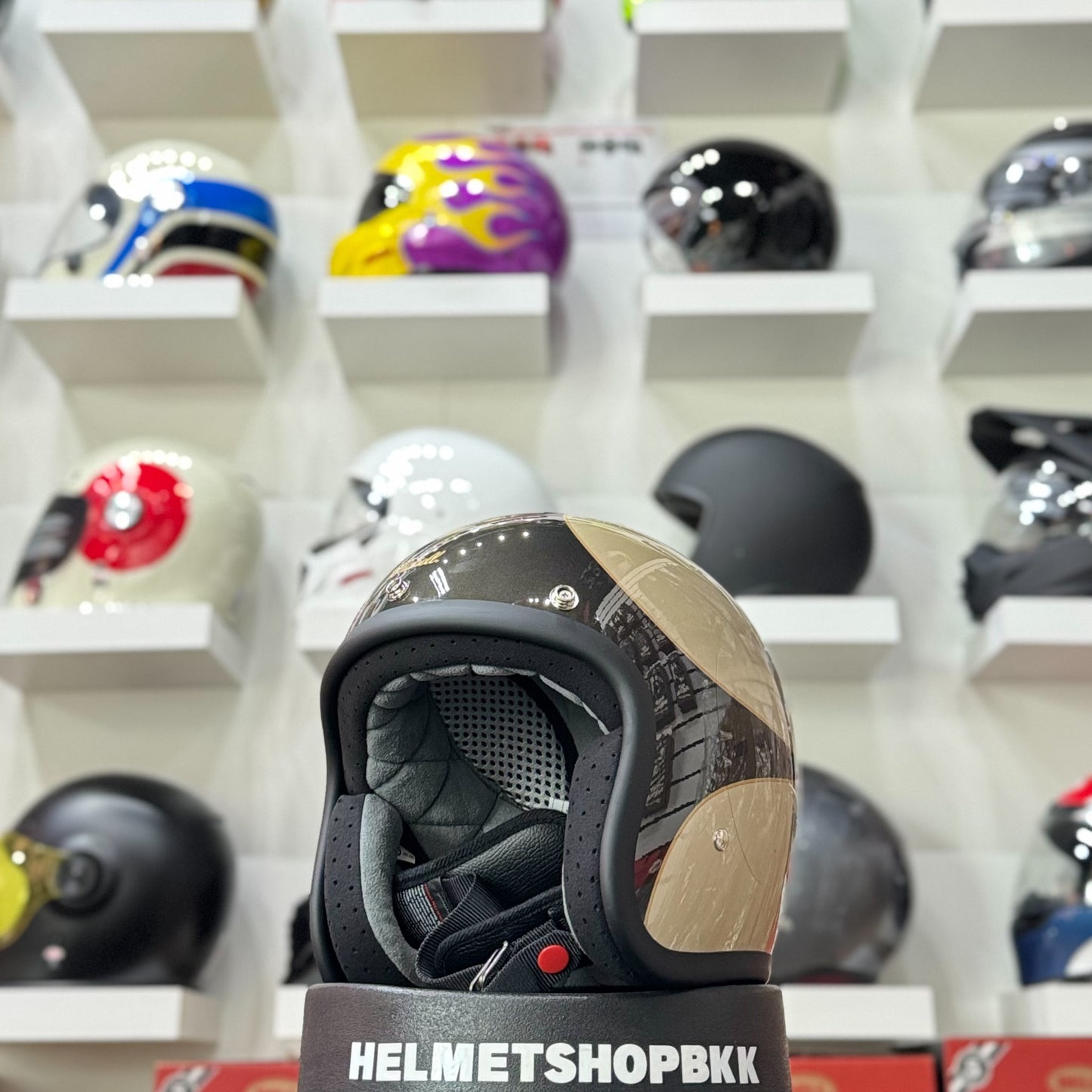 BILTWELL BONANZA METALLIC CHARCOAL CHAMPAGNE SCALLOP