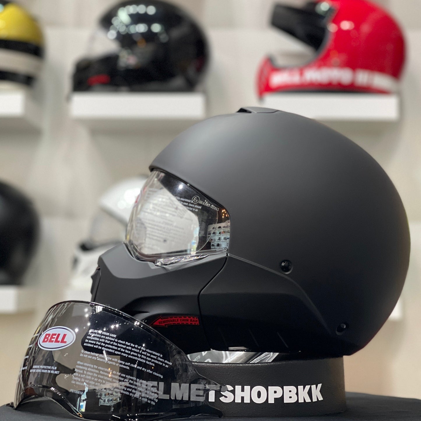 BELL BROOZER MATTE BLACK