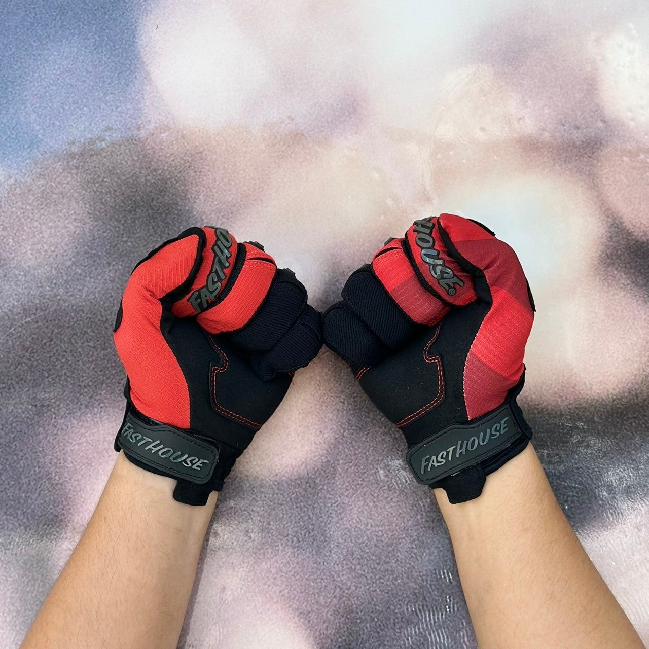 ถุงมือไบท์เกอร์ FASTHOUSE OFF-ROAD OUTLAND GLOVE LAVA FALLS