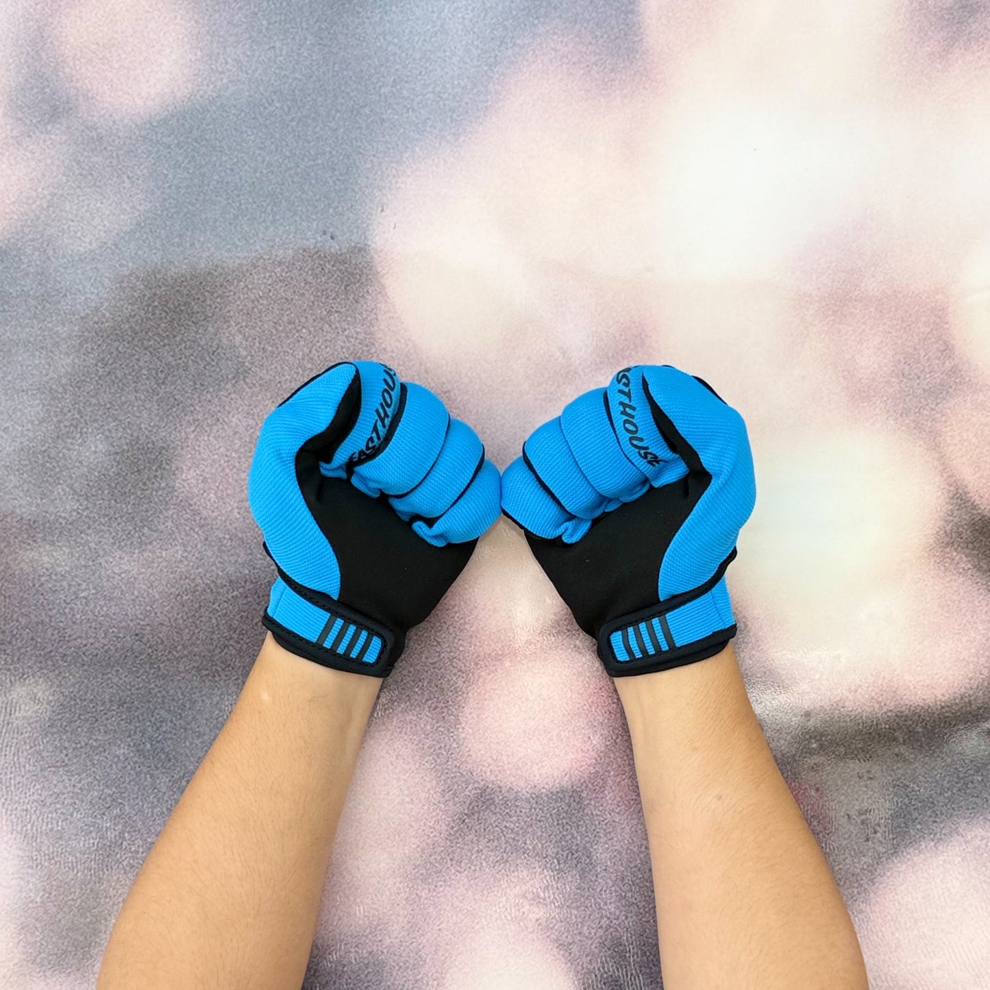 ถุงมือไบท์เกอร์ FASTHOUSE CARBON ETERNAL GLOVE BLUE