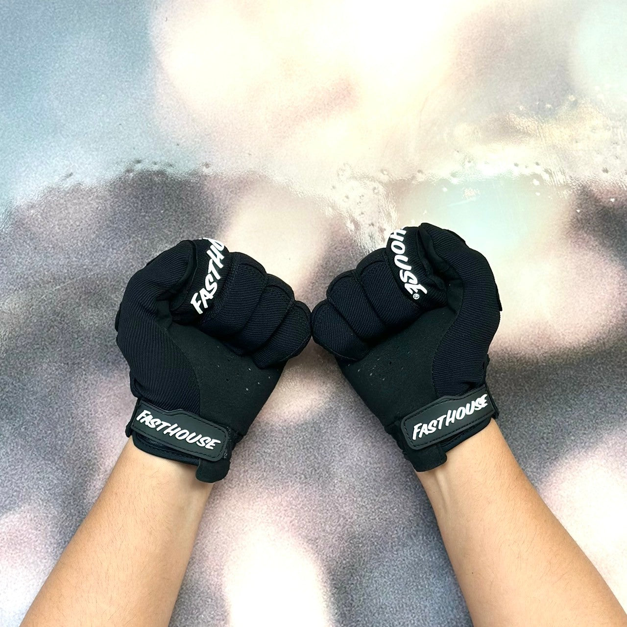 ถุงมือไบท์เกอร์ FASTHOUSE SPEED STYLE GRIT GLOVE BLACK