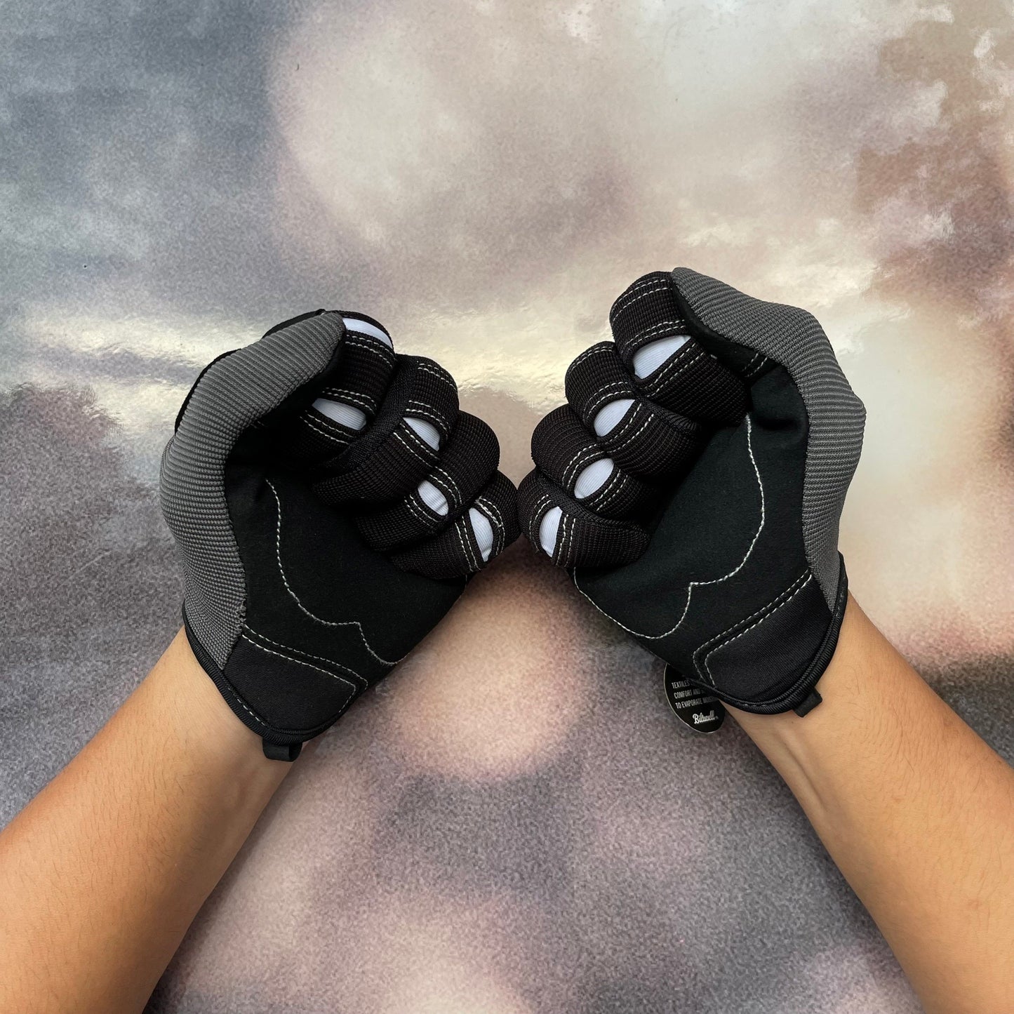 ถุงมือ BILTWELL รุ่น MOTO GLOVES GREY/BLACK