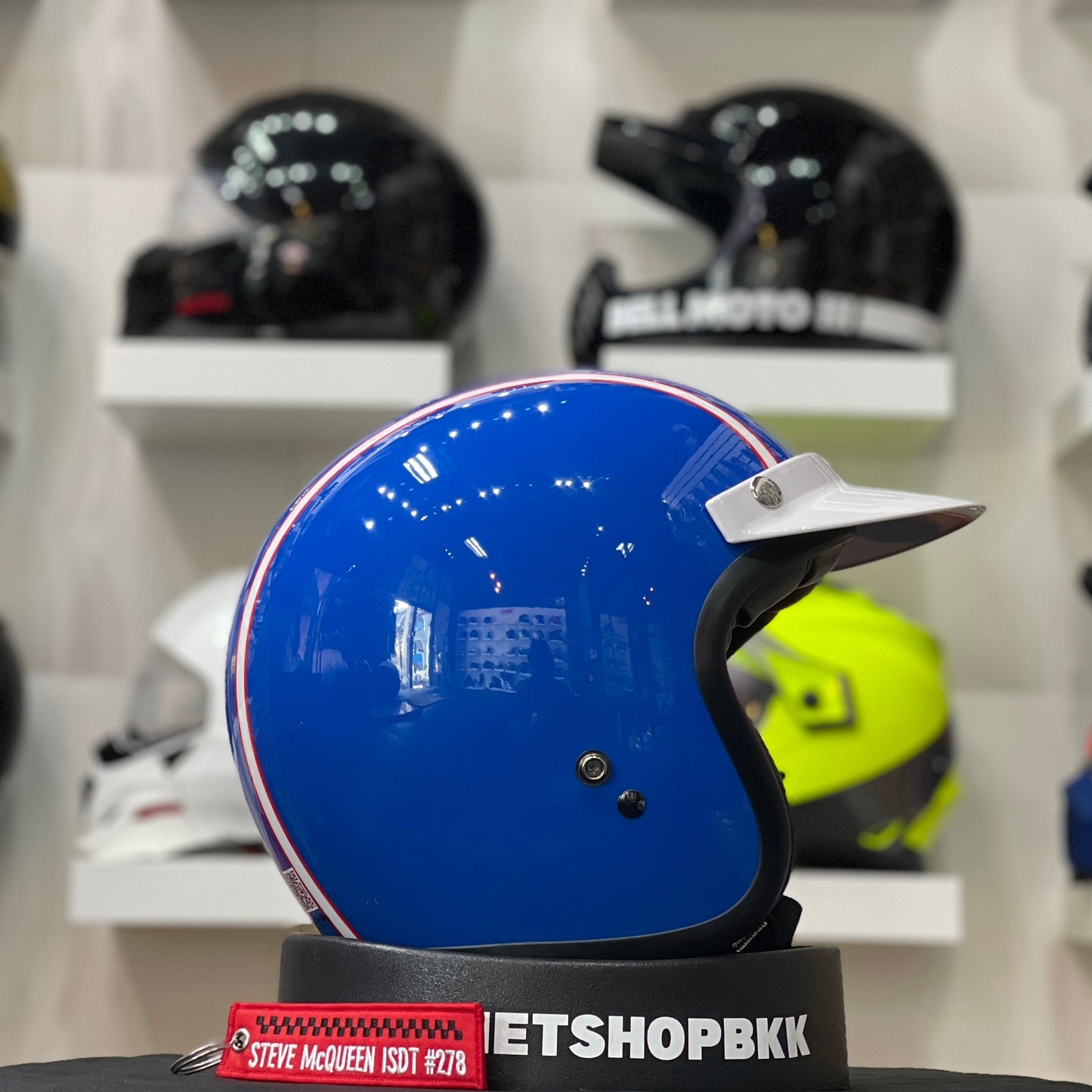 BELL CUSTOM 500 SIX DAY MCQUEEN BLUE/WHITE