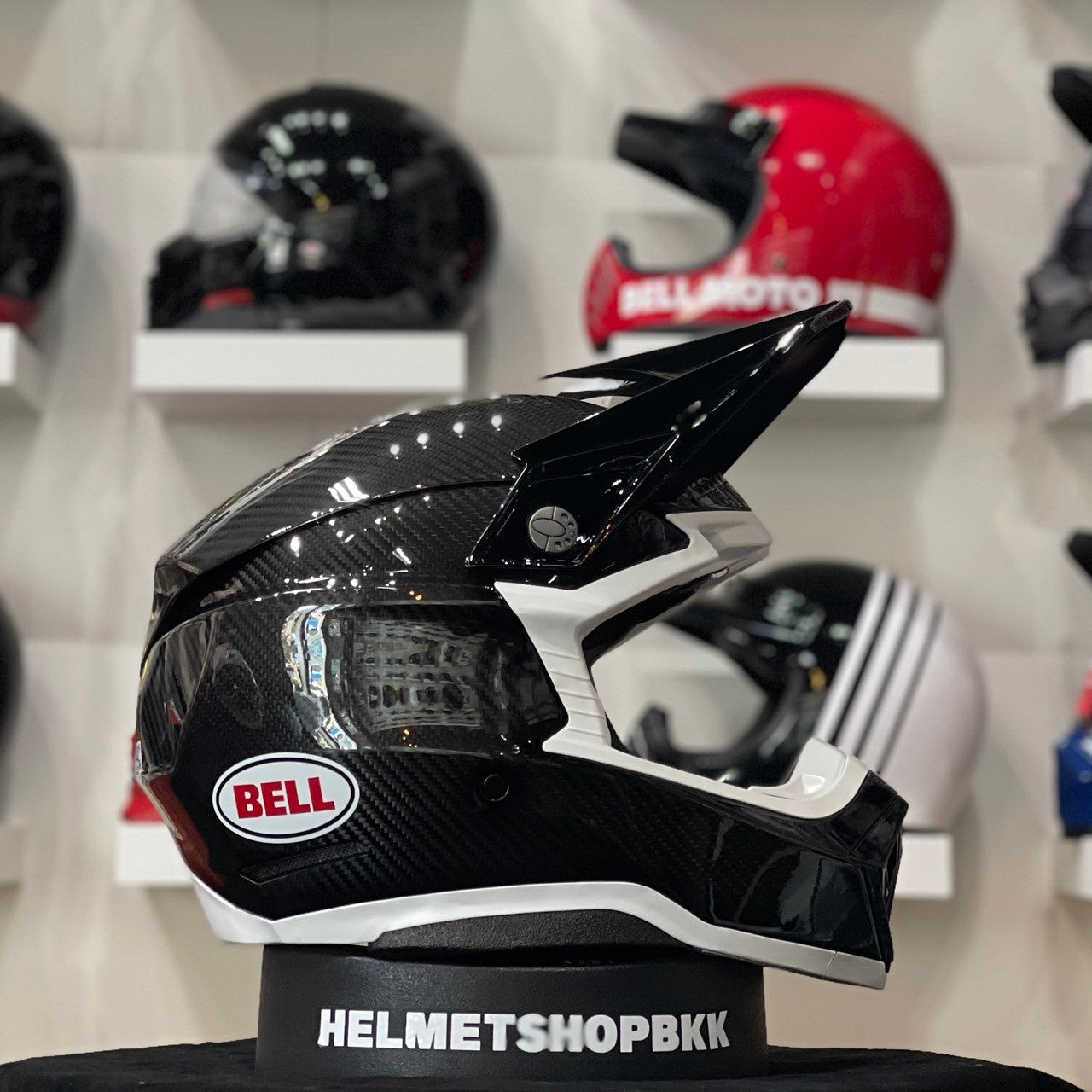 MOTO-10 SPHERICAL GLOSS BLACK WHITE