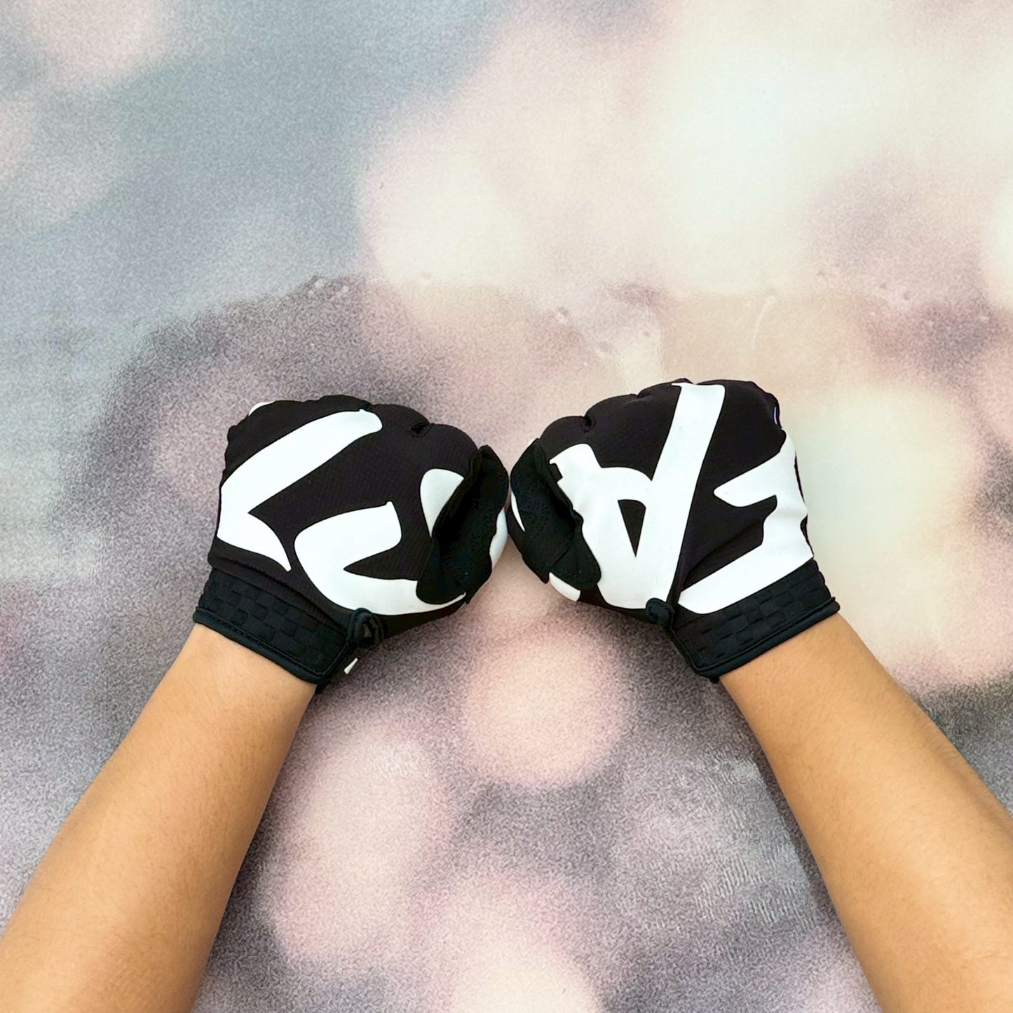 ถุงมือไบท์เกอร์ FASTHOUSE ELROD TORQUE GLOVE BLACK