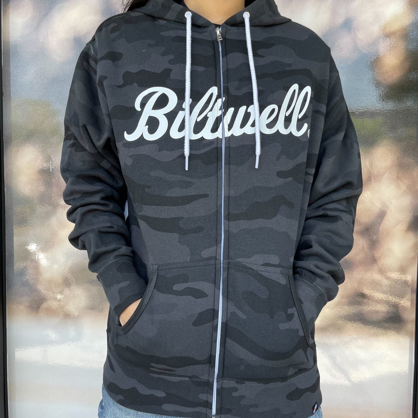 เสื้อแขนยาว BILTWELL SCRIPT ZIP HOODIE BLACK CAMO