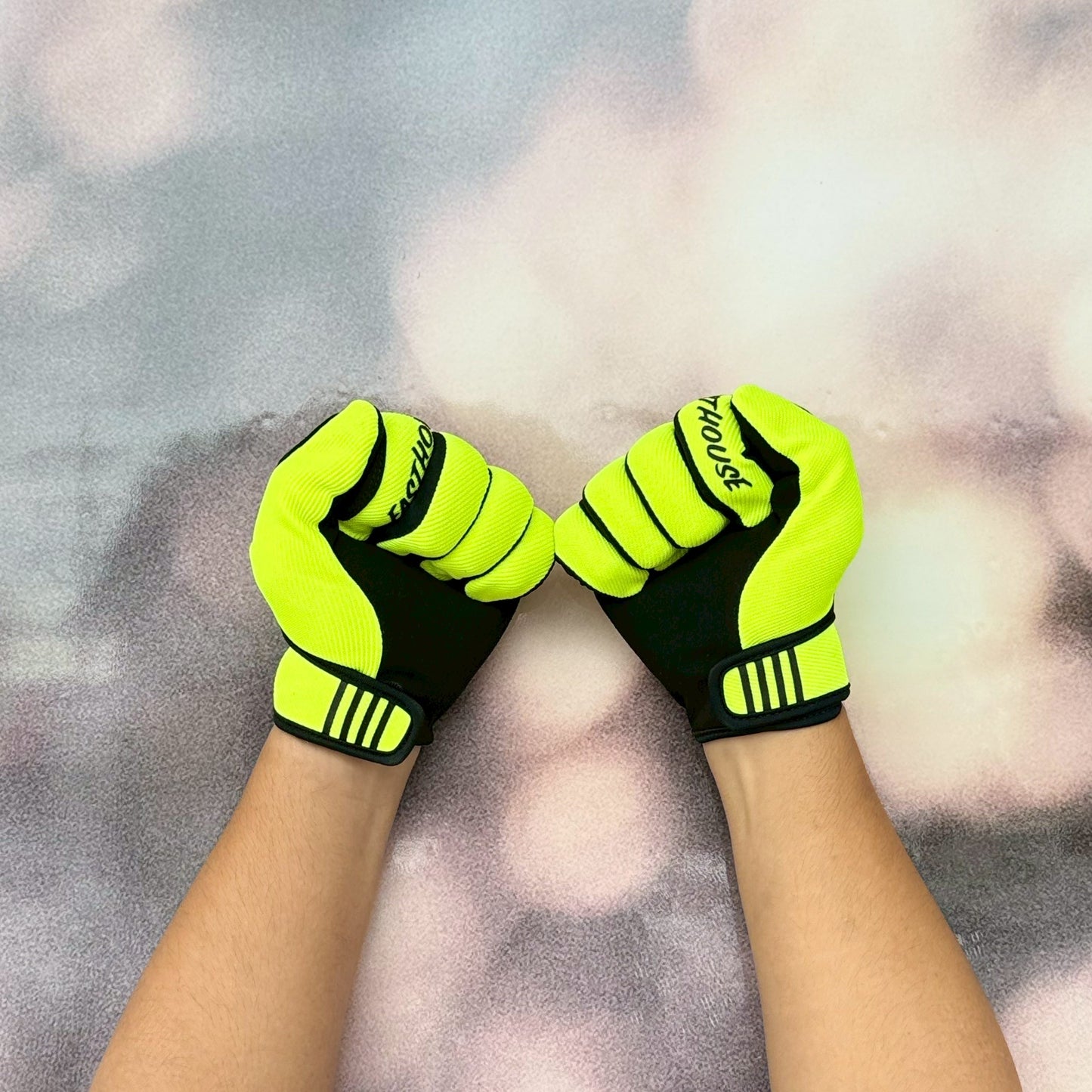 ถุงมือไบท์เกอร์ FASTHOUSE CARBON ETERNAL GLOVE HIGH-VIZ