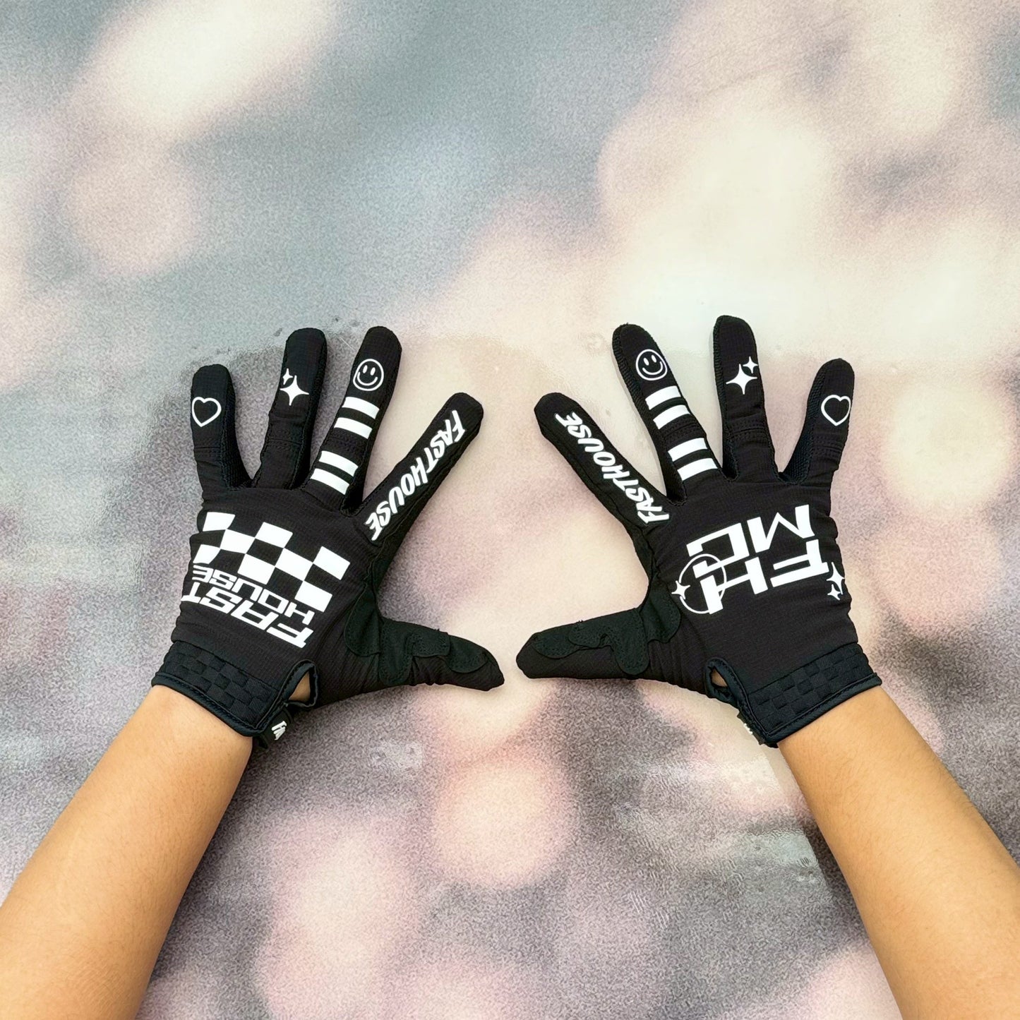 ถุงมือไบท์เกอร์ FASTHOUSE ELROD XENON GLOVE BLACK