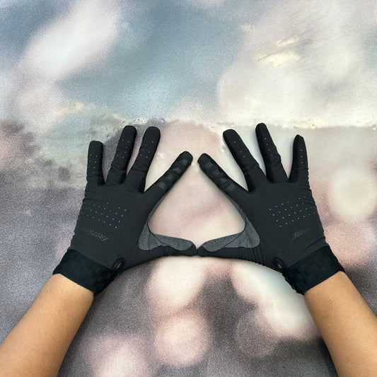 ถุงมือไบท์เกอร์ FASTHOUSE HELIX PODIUM GLOVE BLACK WHITE