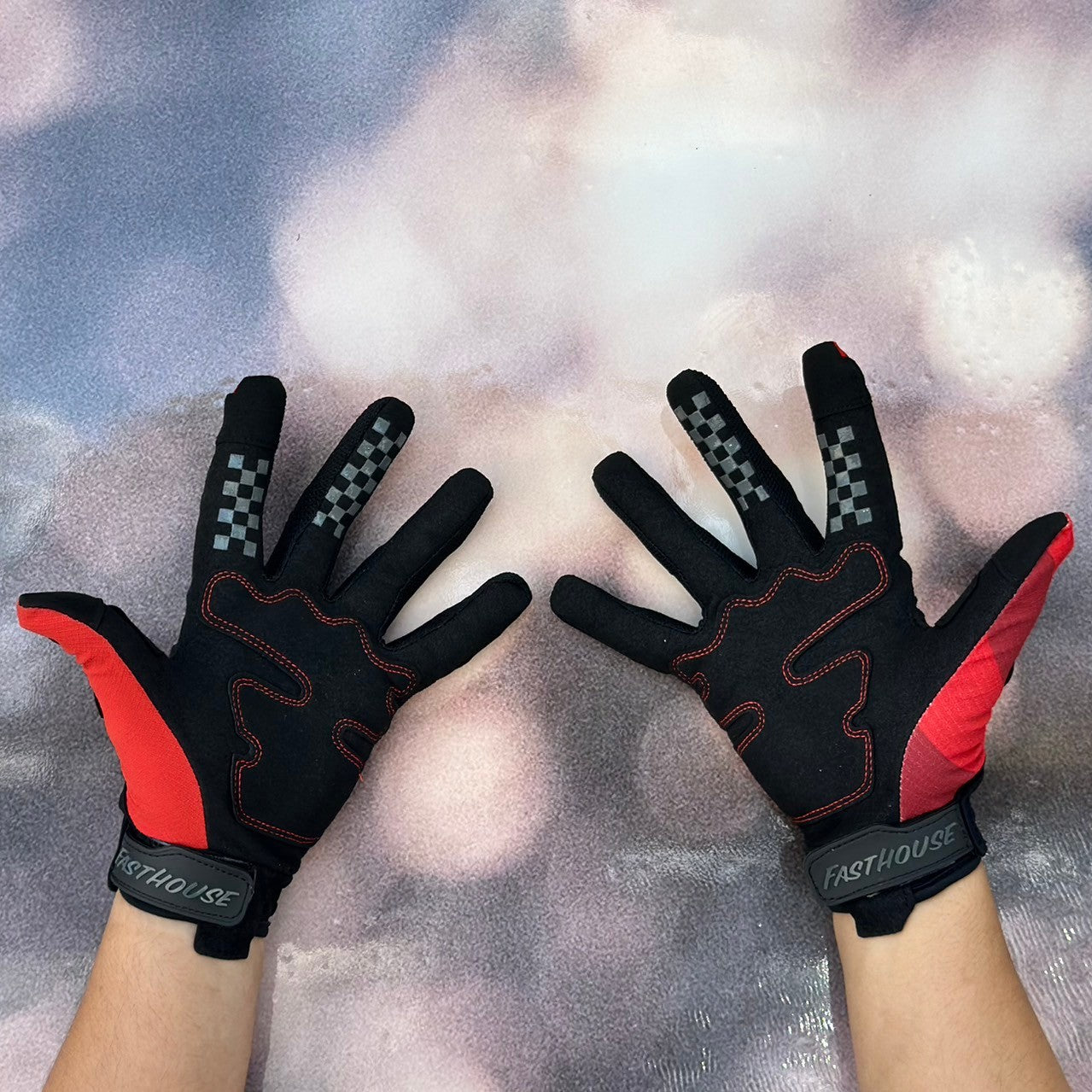 ถุงมือไบท์เกอร์ FASTHOUSE OFF-ROAD OUTLAND GLOVE LAVA FALLS