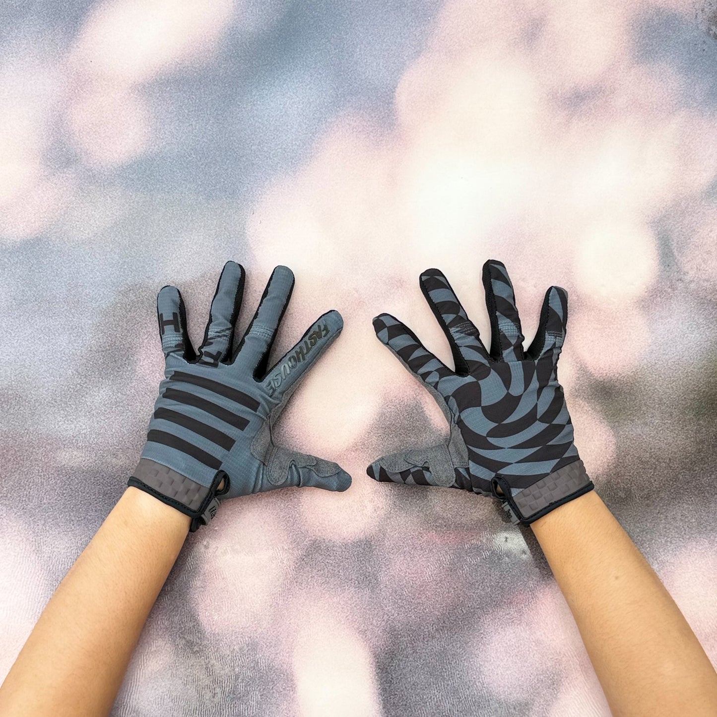 ถุงมือไบท์เกอร์ FASTHOUSE ELROD HATTER GLOVE GRAY