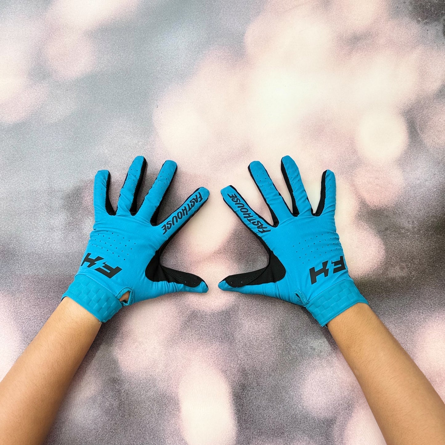 ถุงมือไบท์เกอร์ FASTHOUSE HELIX DAYTONA GLOVE ELECTRIC BLUE