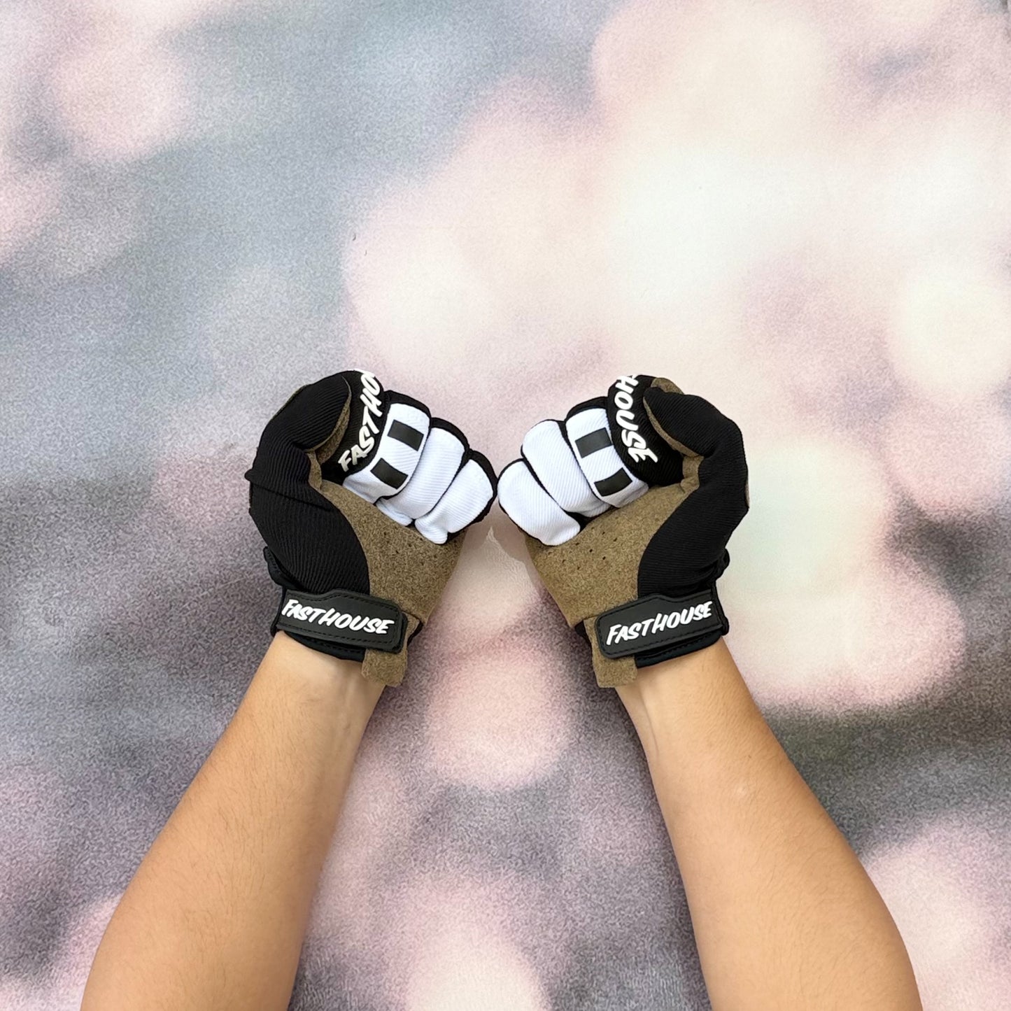 ถุงมือไบท์เกอร์ FASTHOUSE SPEED STYLE ANALOGUE GLOVE BLACK