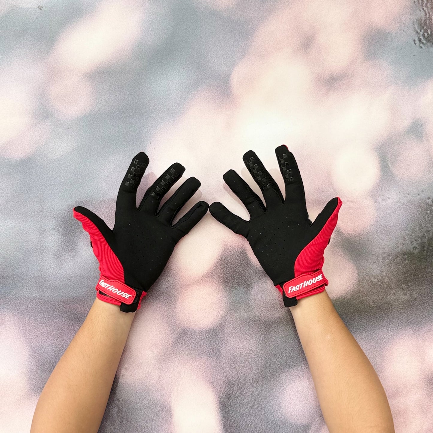 ถุงมือไบท์เกอร์ FASTHOUSE SPEED STYLE ANALOGUE GLOVE RED