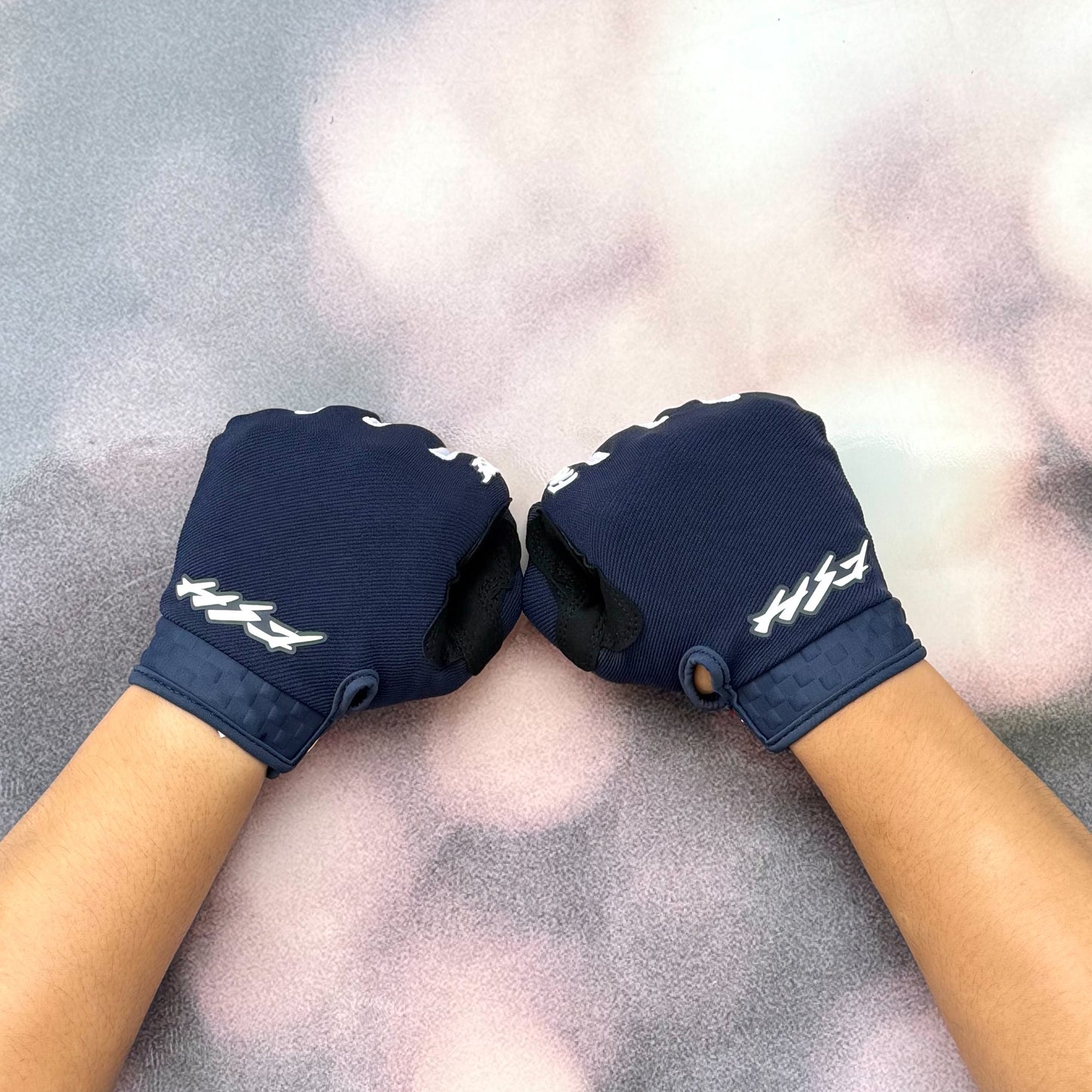 ถุงมือไบท์เกอร์ FASTHOUSE SPEED STYLE HUDSON GLOVE BLUE RED