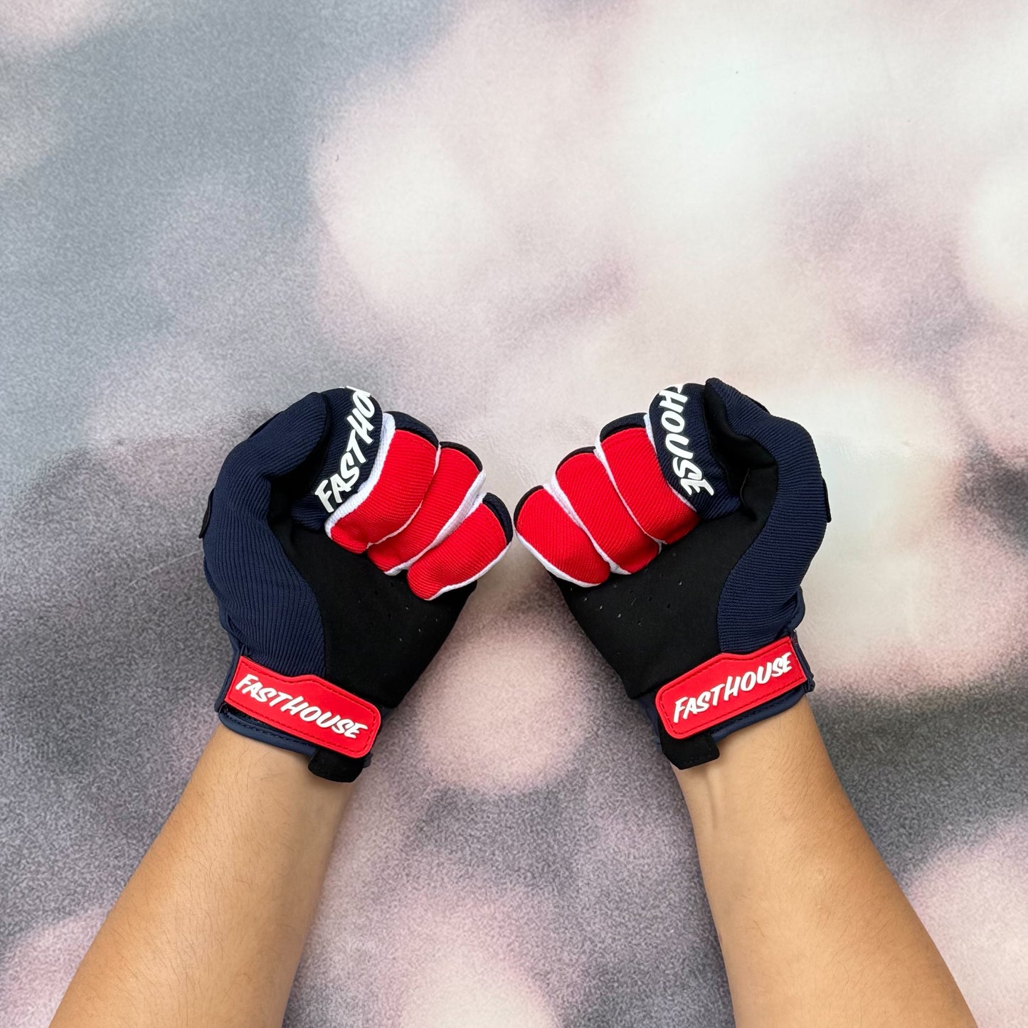 ถุงมือไบท์เกอร์ FASTHOUSE SPEED STYLE HUDSON GLOVE BLUE RED