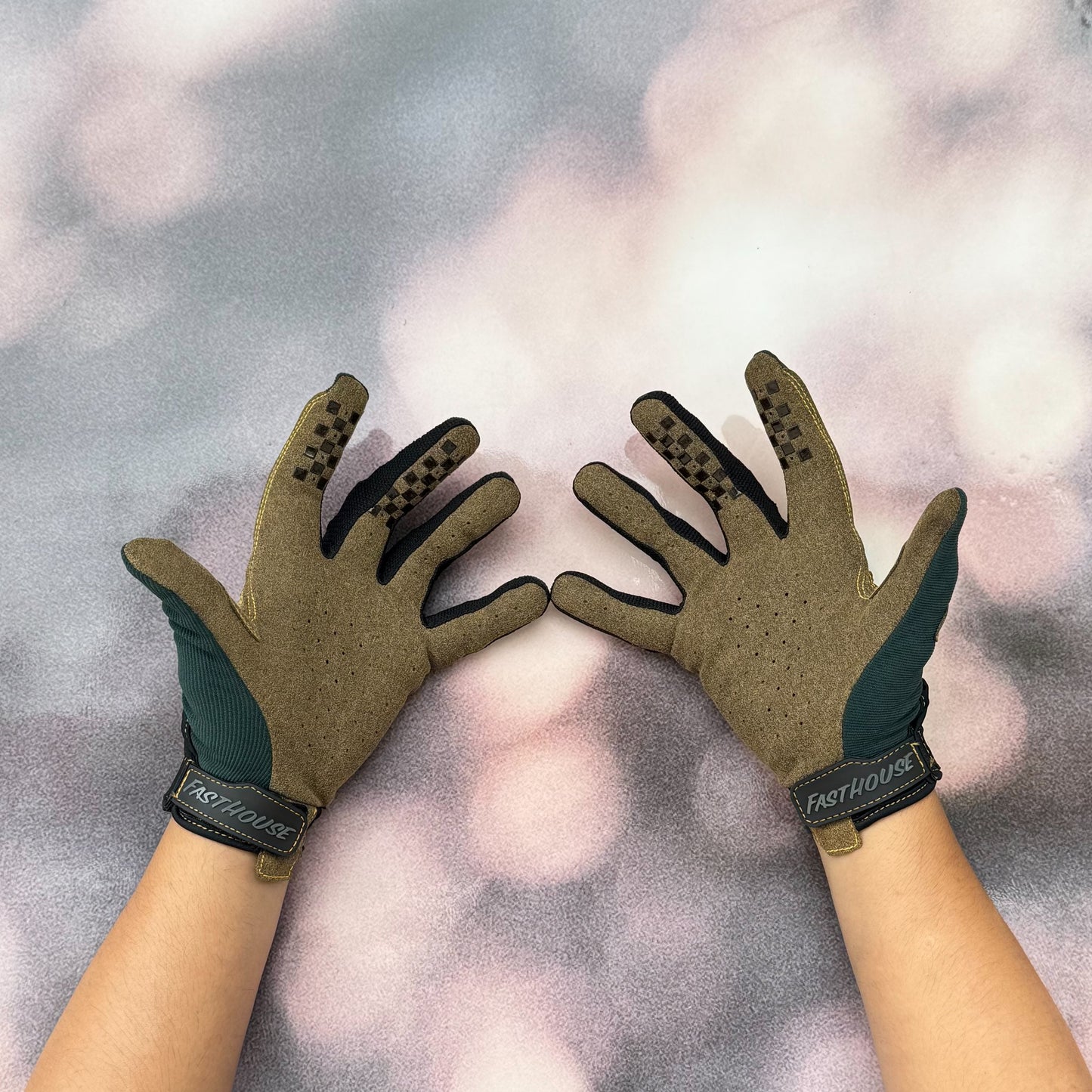 ถุงมือไบท์เกอร์ FASTHOUSE SPEED STYLE RAMONE GLOVE PINE BROWN