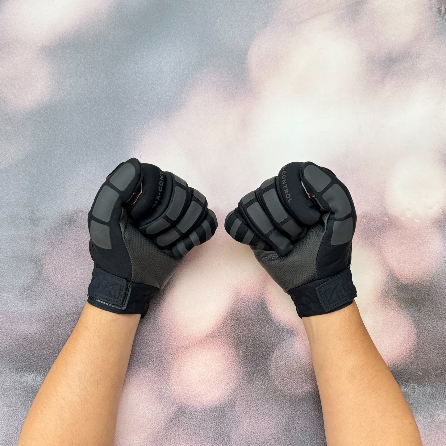 ถุงมือไบท์เกอร์  FASTHOUSE TOASTER GLOVE BLACK BLACK