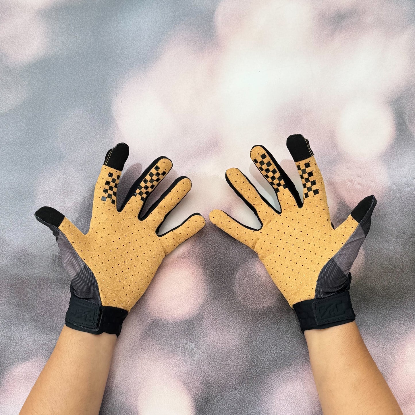 ถุงมือไบท์เกอร์ FASTHOUSE VAPOR RAY GLOVE GRAY