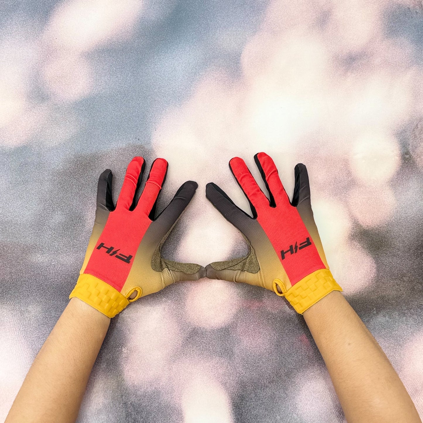 ถุงมือไบท์เกอร์ FASTHOUSE VAPOR REACT GLOVE RACING RED BLACK