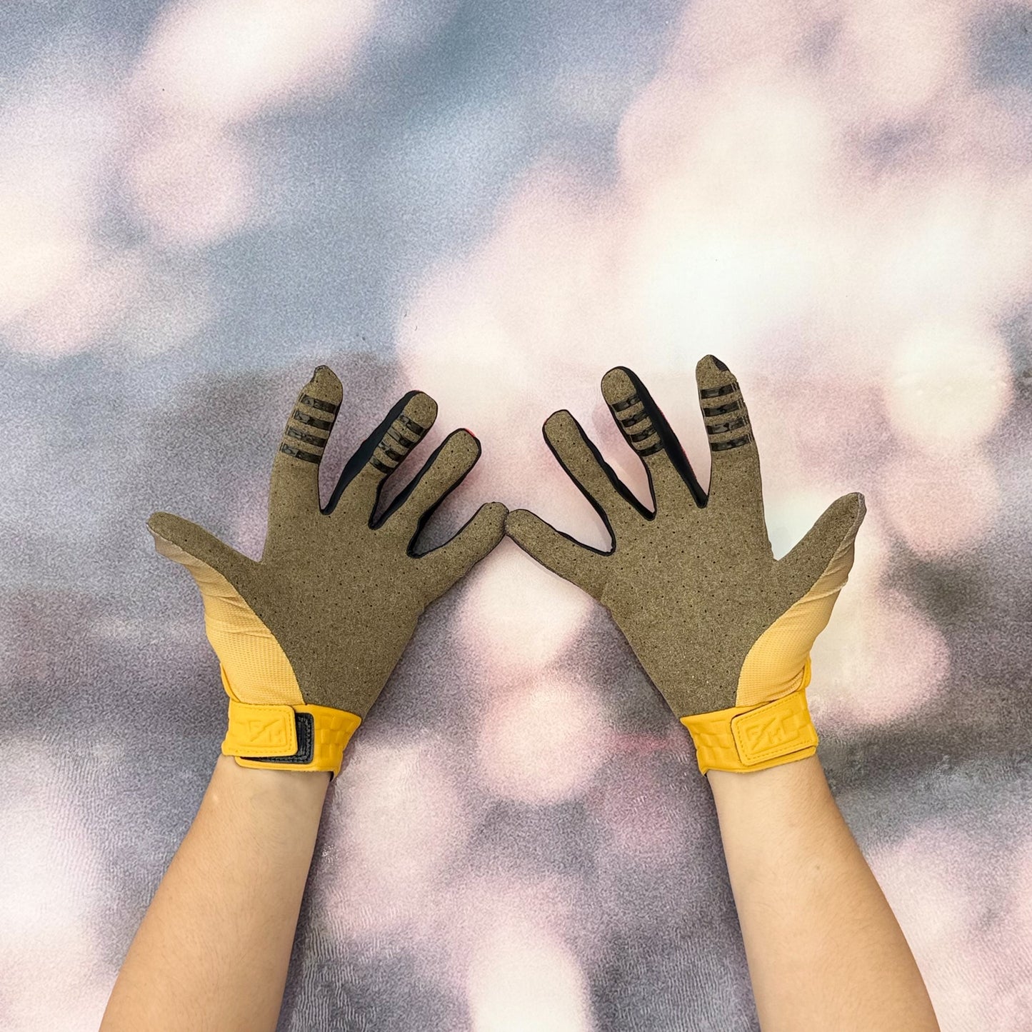 ถุงมือไบท์เกอร์ FASTHOUSE VAPOR REACT GLOVE RACING RED BLACK