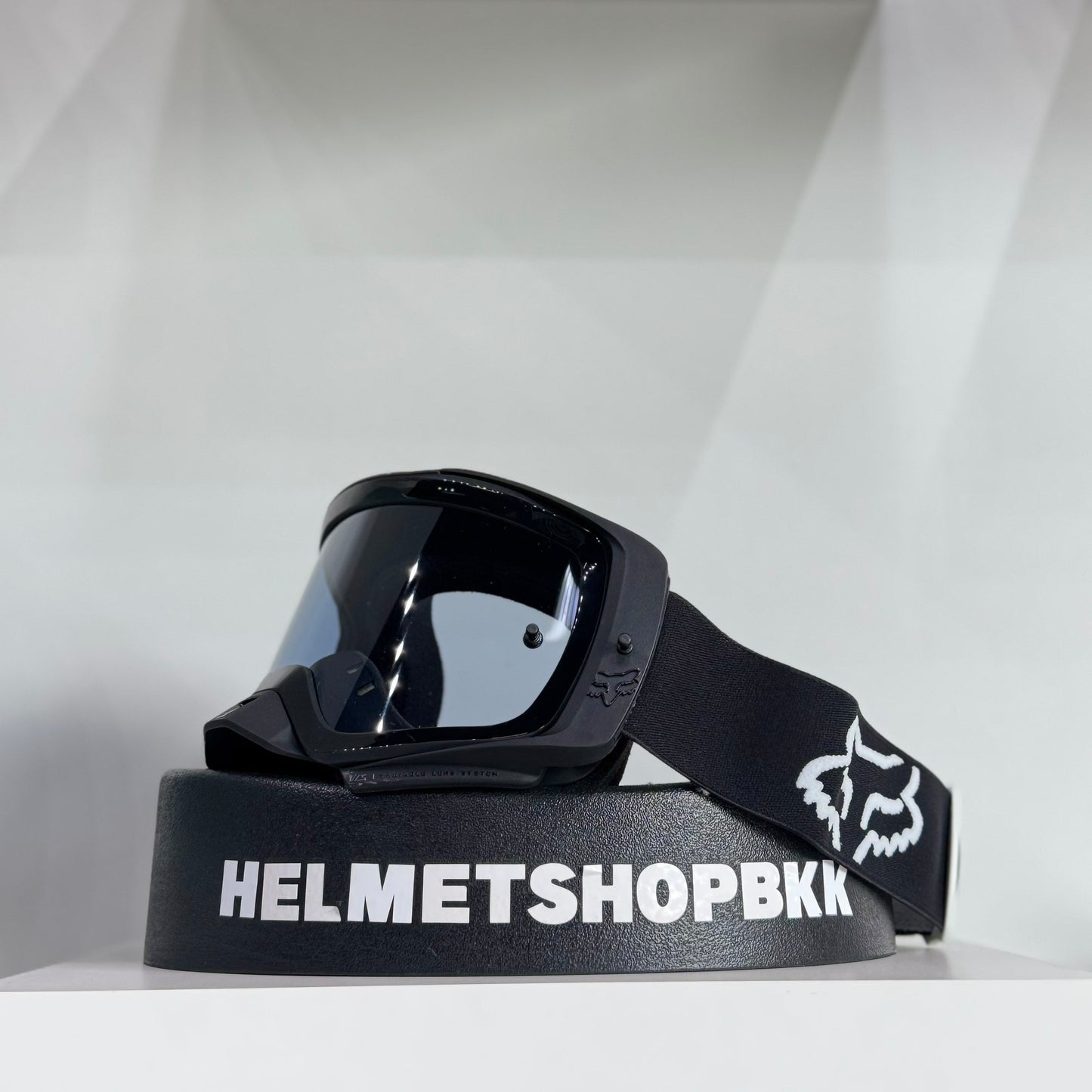 แว่นกันลม FOX AIRSPACE S STRAY GOGGLE BLACK WHITE