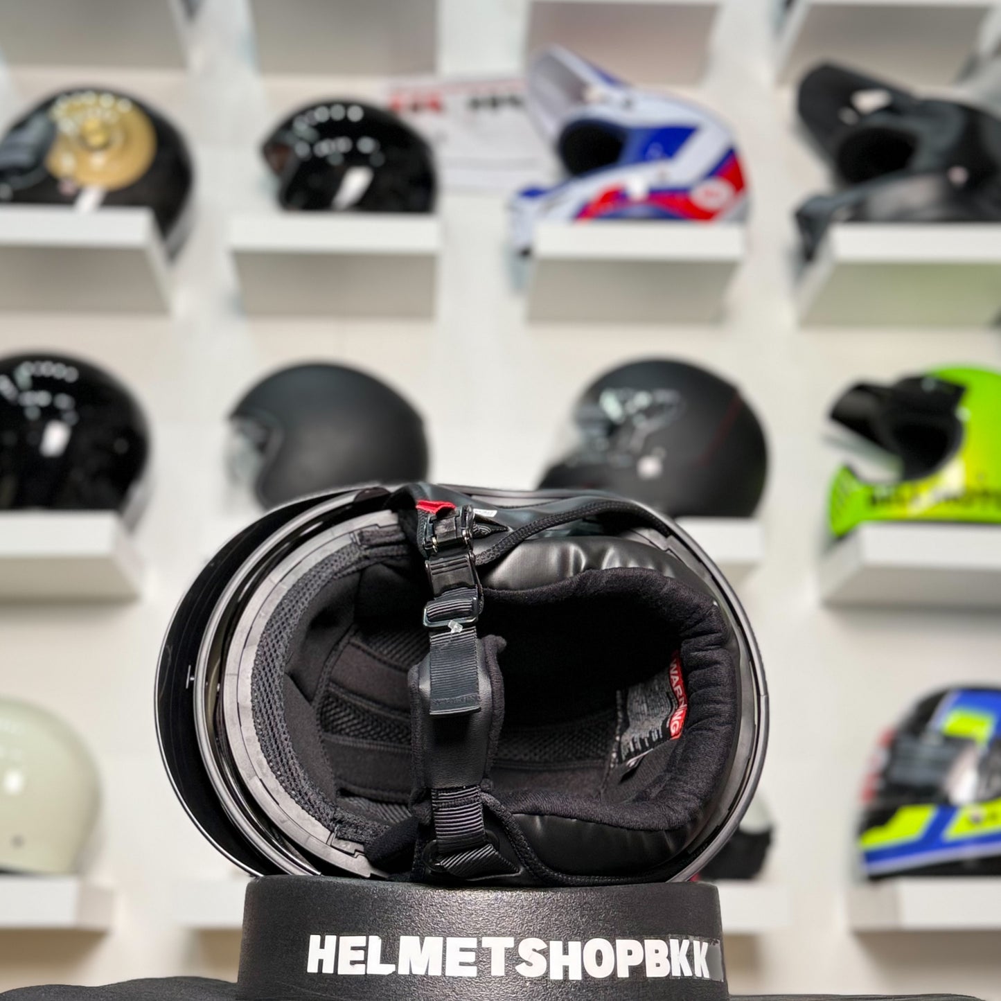 หมวกกันน็อค GMAX HH-65 FULL DRESSED HALF HELMET GLOSS BLACK