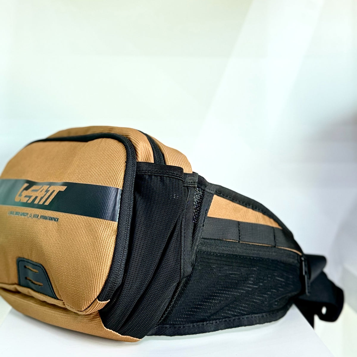 กระเป๋าคาดเอว LEATT HYDRATION CORE 1.5 BRASS BROWN