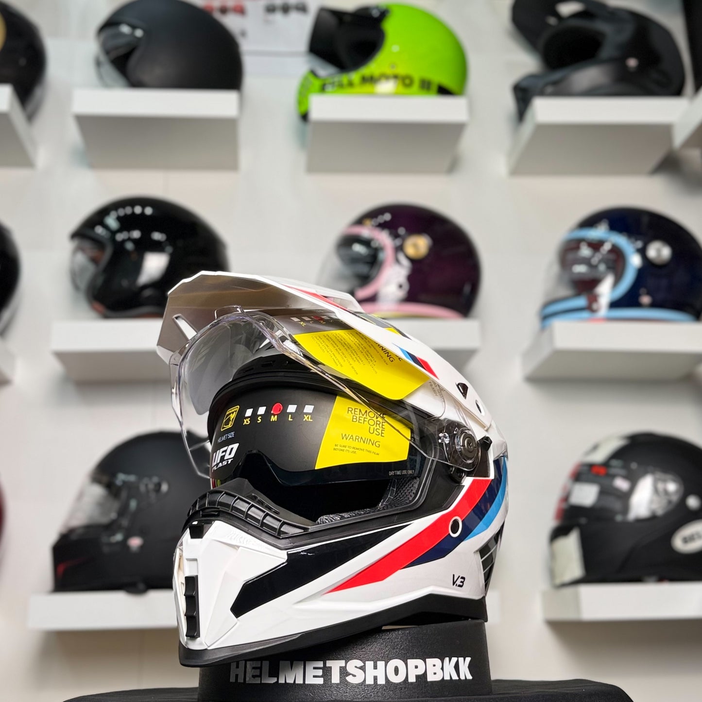 UFO COSMOS TOURER CROSSOVER HELMET WHITE BLUE AND RED