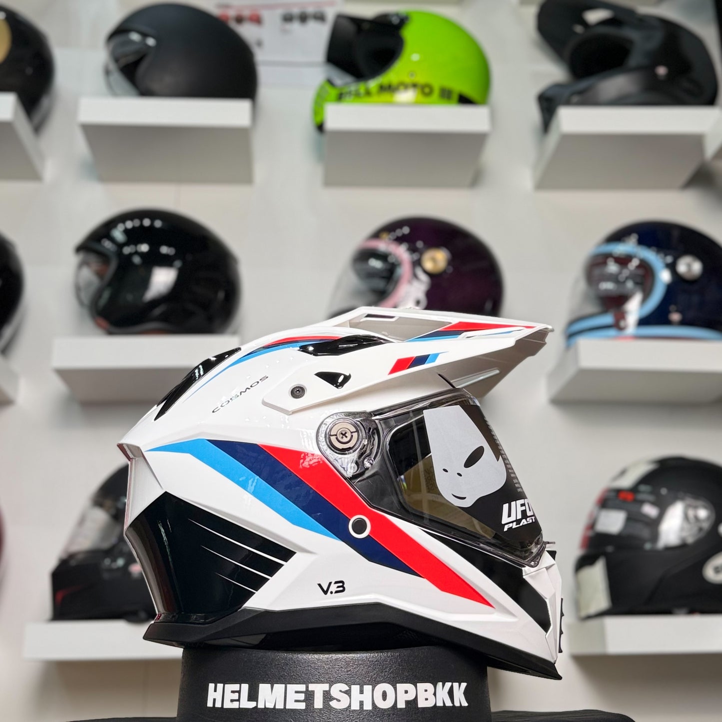 UFO COSMOS TOURER CROSSOVER HELMET WHITE BLUE AND RED