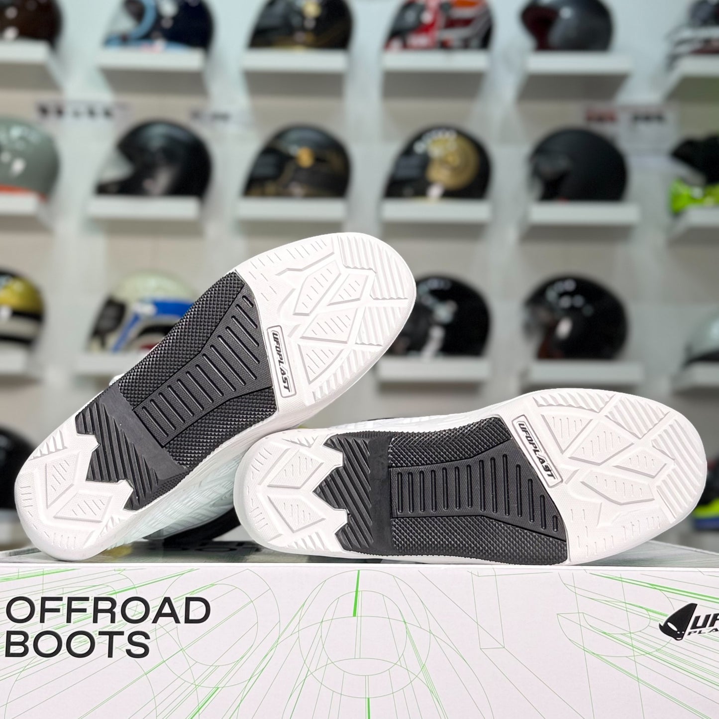 รองเท้าบูท UFO MOTOCROSS GARGOR BOOTS WHITE