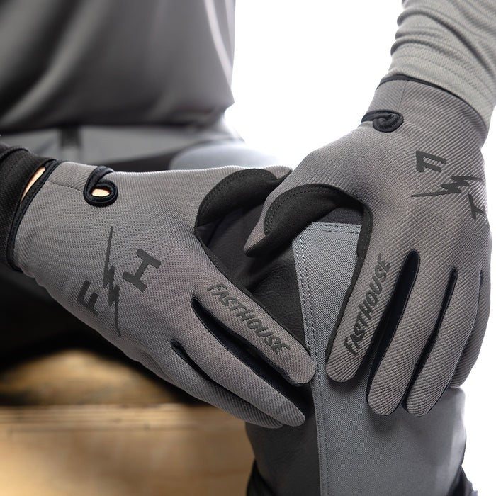ถุงมือไบท์เกอร์ FASTHOUSE CARBON ETERNAL GLOVE GRAY